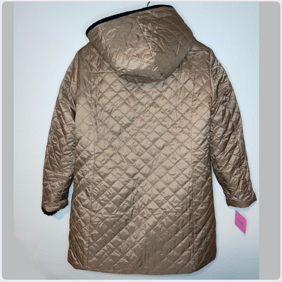 Kate Spade Reversible Sherpa Quilted Jacket - Picture 10 of 11